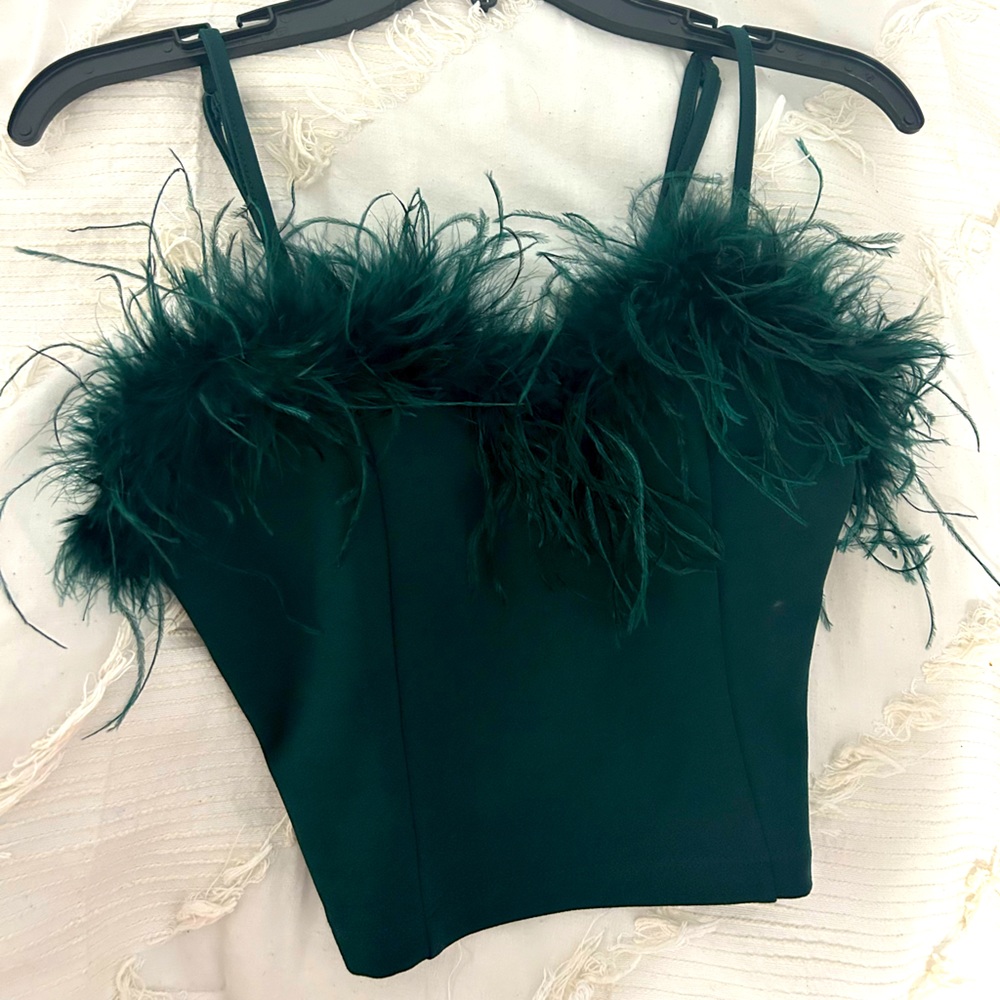 Size S Dillards Feather Top